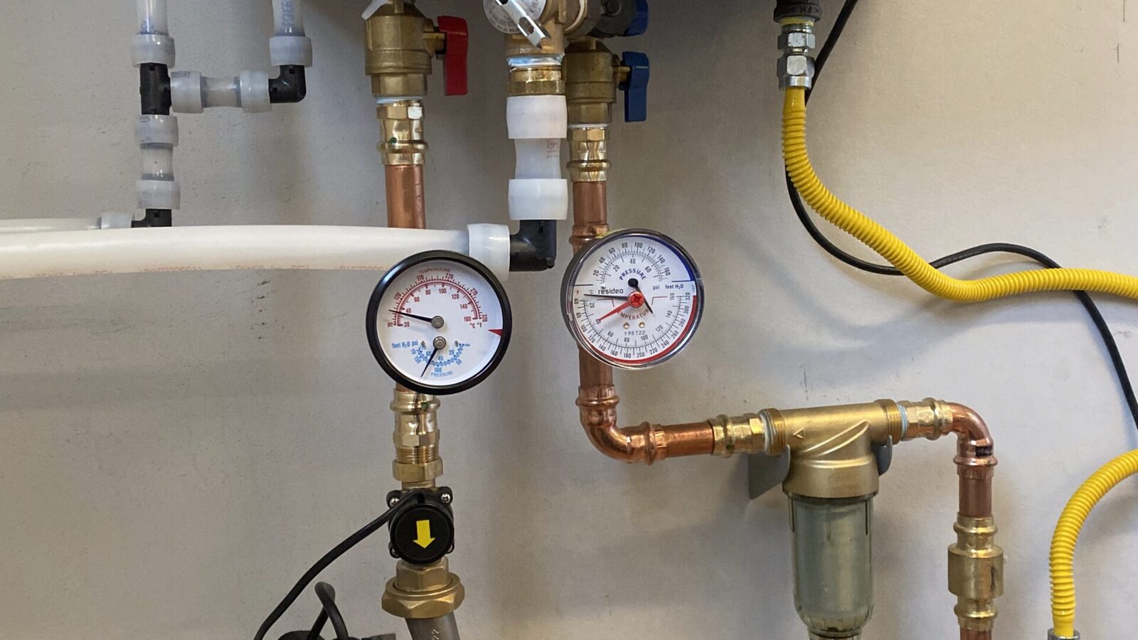 Gas line installation with copper piping and pressure testing in Maryville, TN
